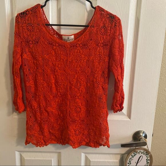 grand & greene with love Crochet Overlay Top Size Medium - Picture 1 of 7